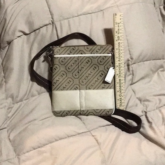 Coach Crossbody Bag - Picture 4 of 7
